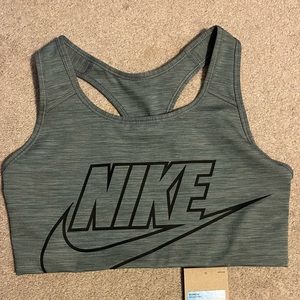 NEW - Women’s Nike Sports Bra - Size Medium